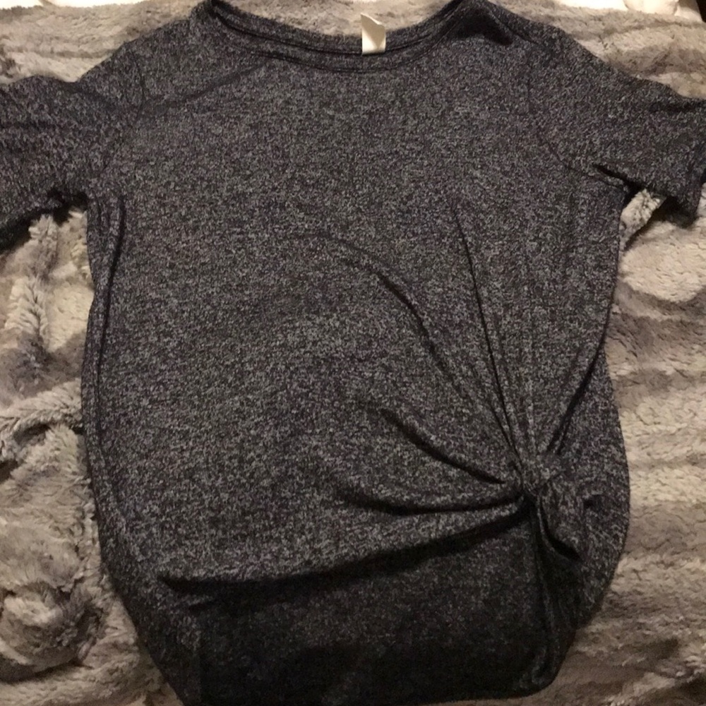 Charcoal grey basic tee
